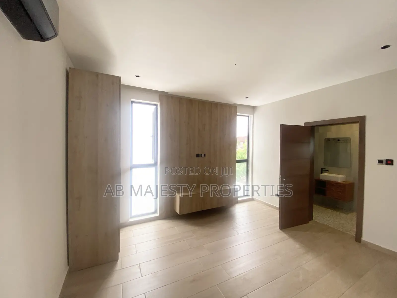 4bdrm House in Ab Majesty, Airport Residential Area for sale