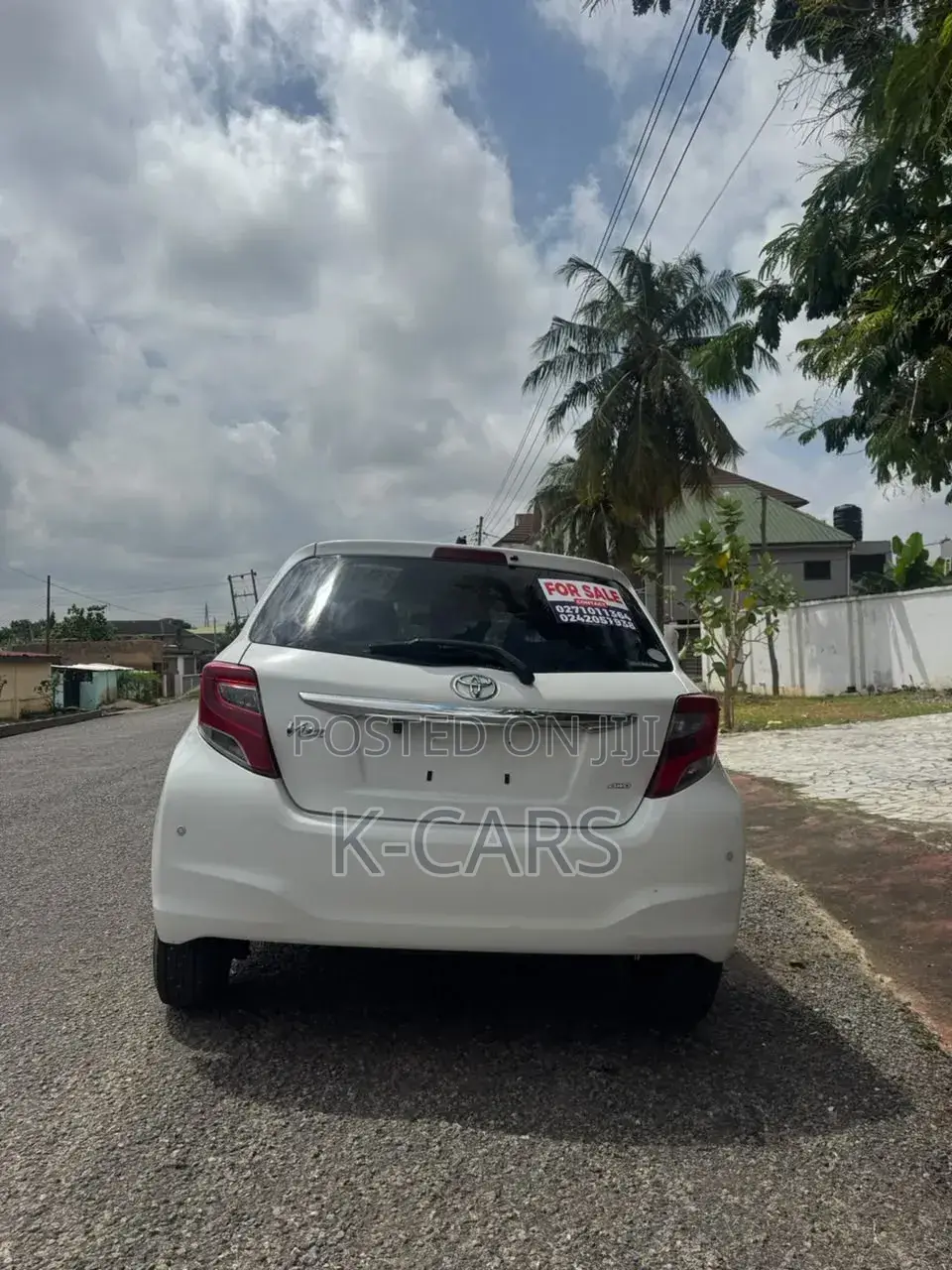 Toyota Vitz 2014 White
