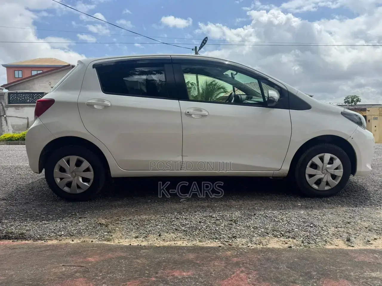 Toyota Vitz 2014 White