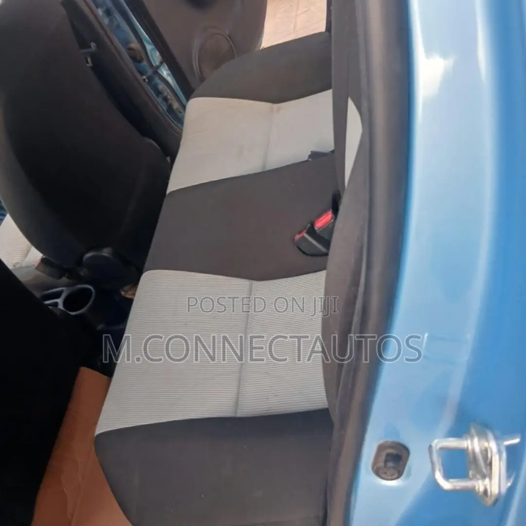 Toyota Aqua 2012 Blue