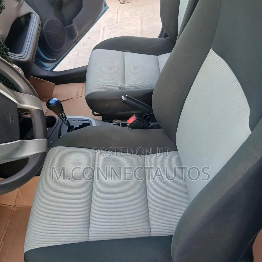 Toyota Aqua 2012 Blue