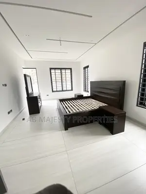 3bdrm House in Ab Majesty, Accra Metropolitan for sale