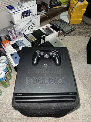 PlayStation 4 Pro With One Controller