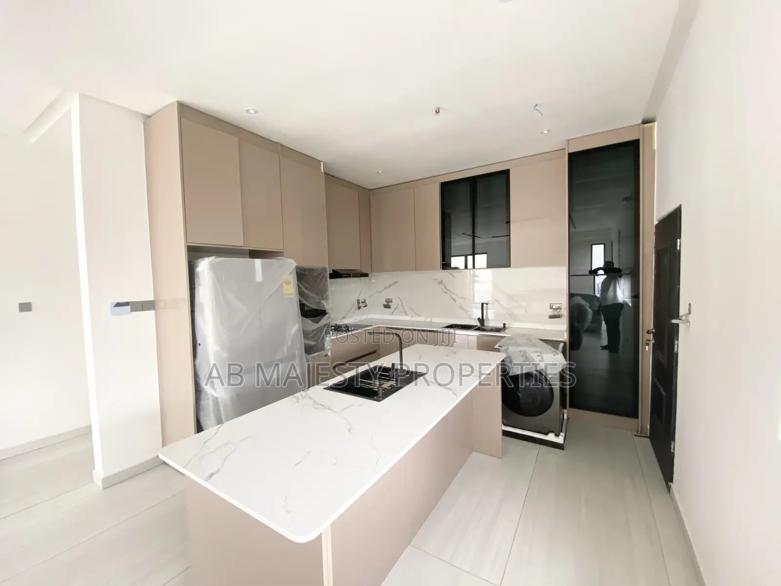 3bdrm House in Ab Majesty, Accra Metropolitan for sale