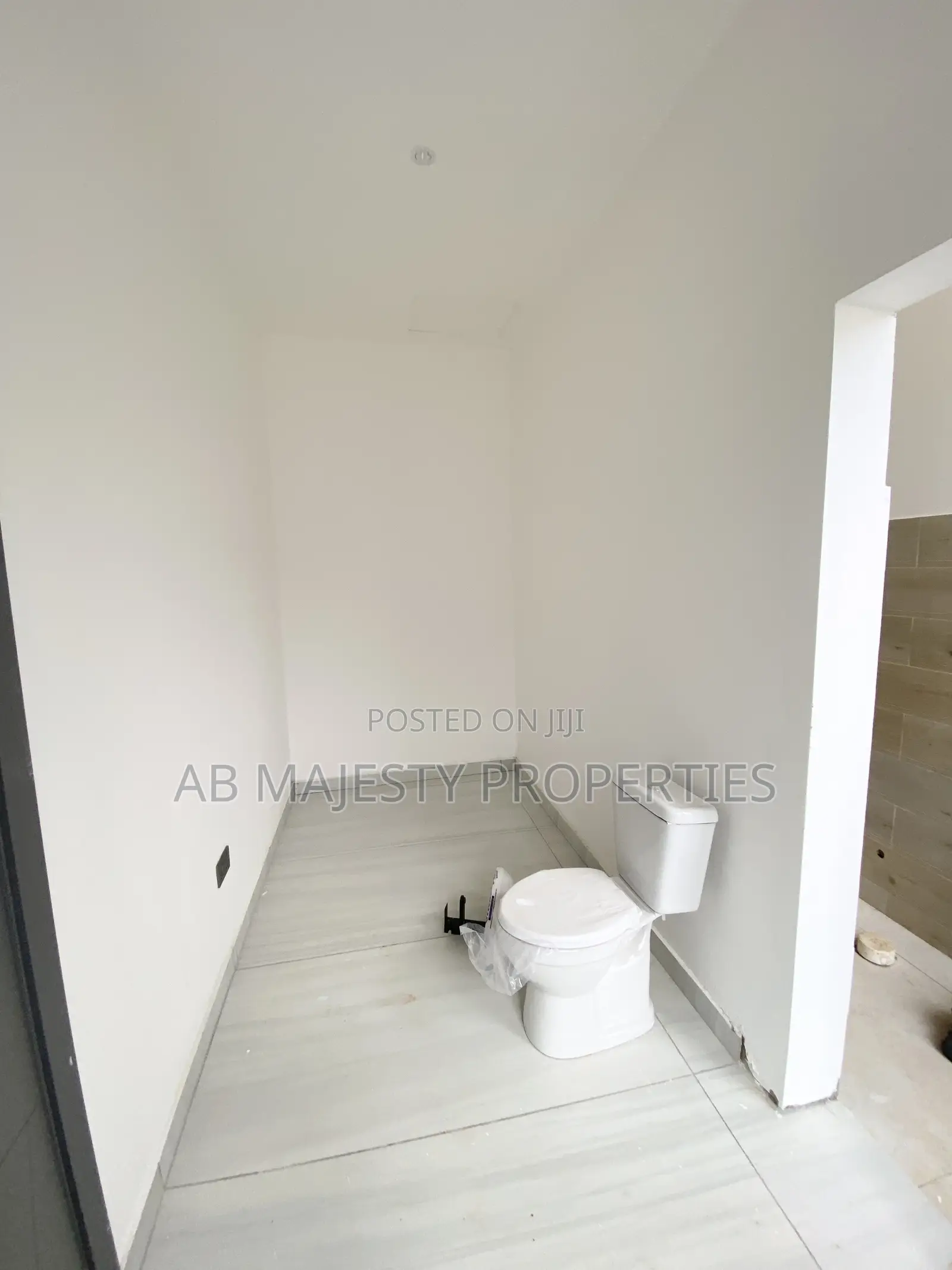 3bdrm House in Ab Majesty, Accra Metropolitan for sale
