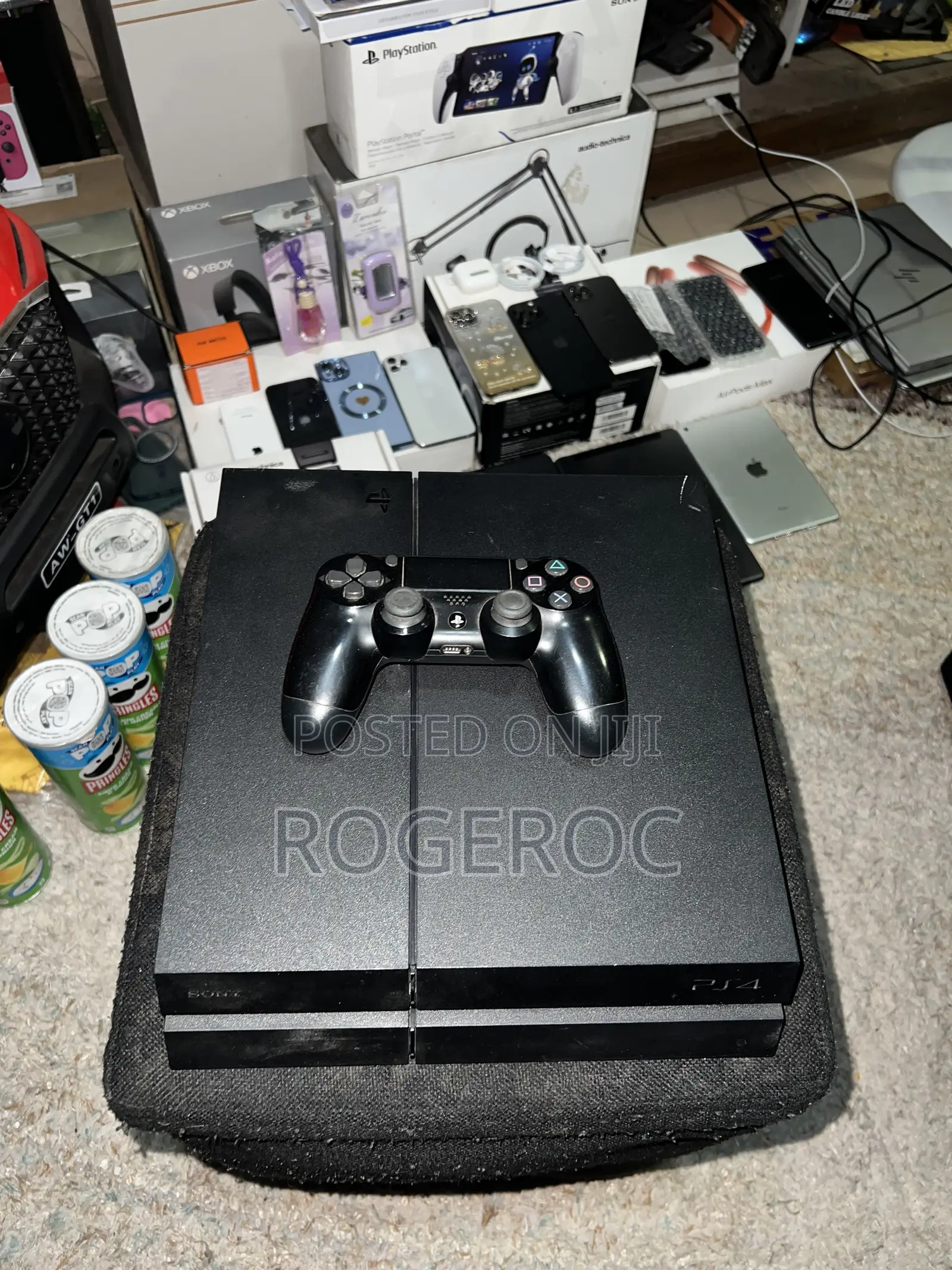 PlayStation 4 Standard Edition