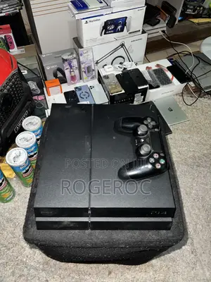 PlayStation 4 Standard Edition