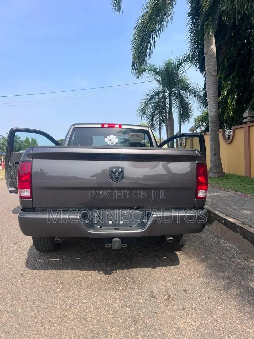 Dodge RAM 1500 5.7 Petrol RWD 2021