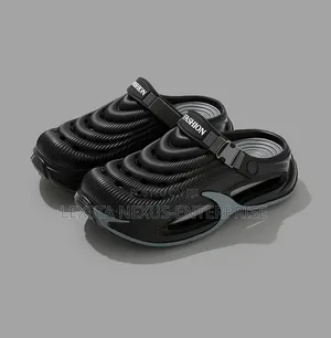 Black Comfortable Crocs