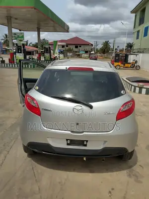Mazda Demio 2010 Silver
