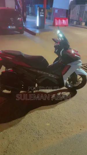 Yamaha Aerox 2025 Red