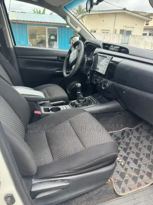 Toyota Hilux 2017 White