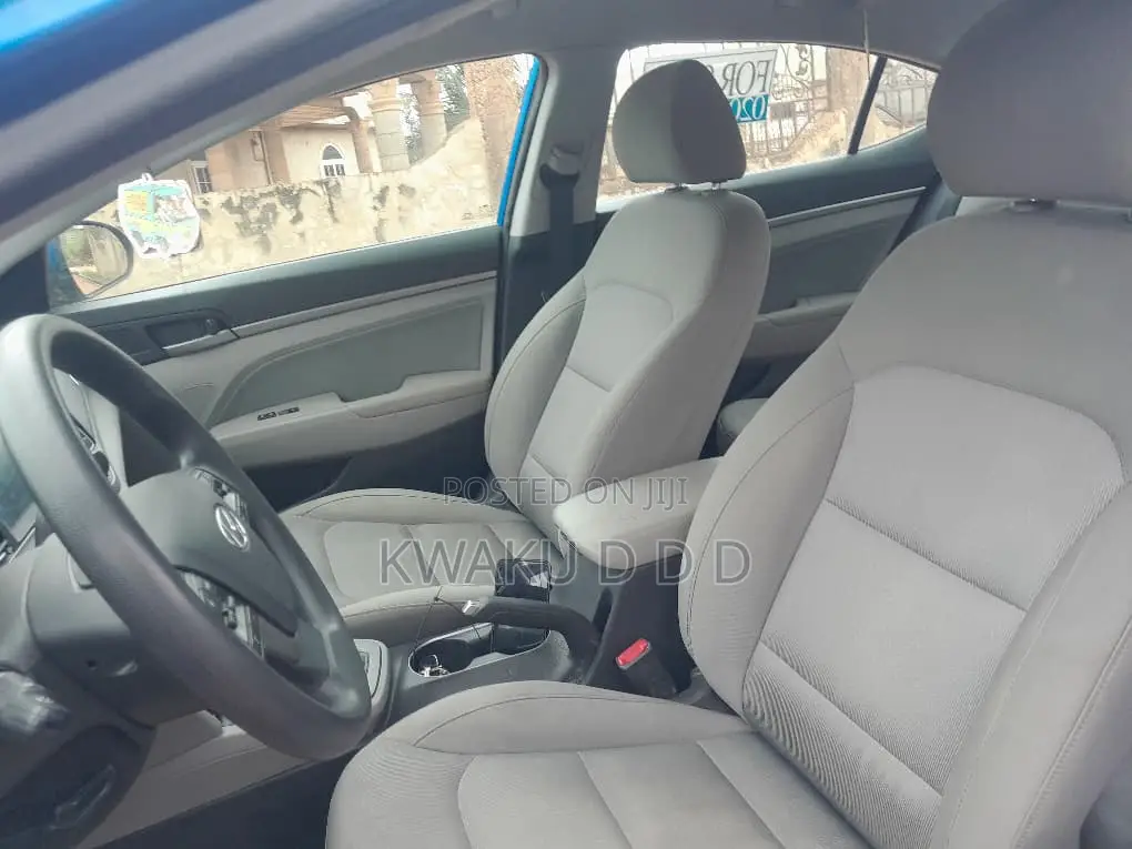 Hyundai Elantra SE Sedan FWD (2.0L 4cyl 6M) 2017 Blue