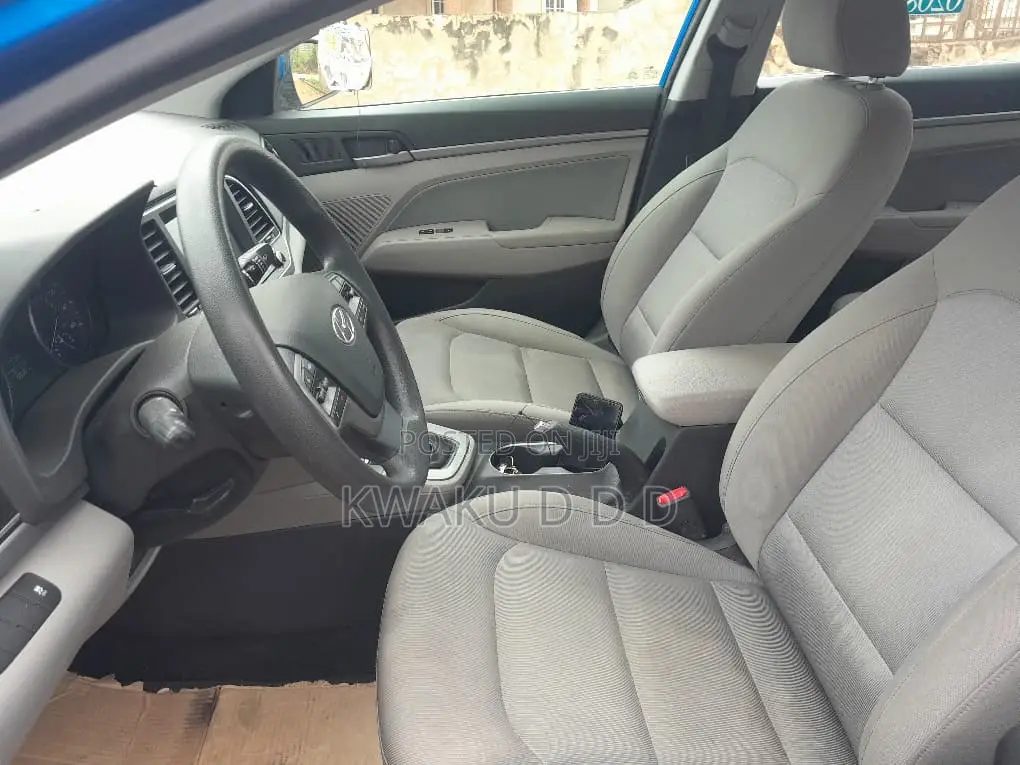 Hyundai Elantra SE Sedan FWD (2.0L 4cyl 6M) 2017 Blue