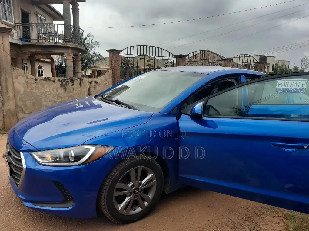 Hyundai Elantra SE Sedan FWD (2.0L 4cyl 6M) 2017 Blue
