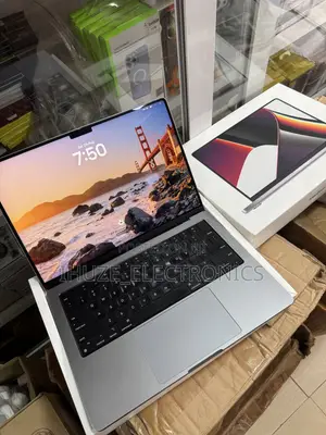 Laptop Apple MacBook Pro 2020 M1 16GB Apple M1 Pro SSD 512GB