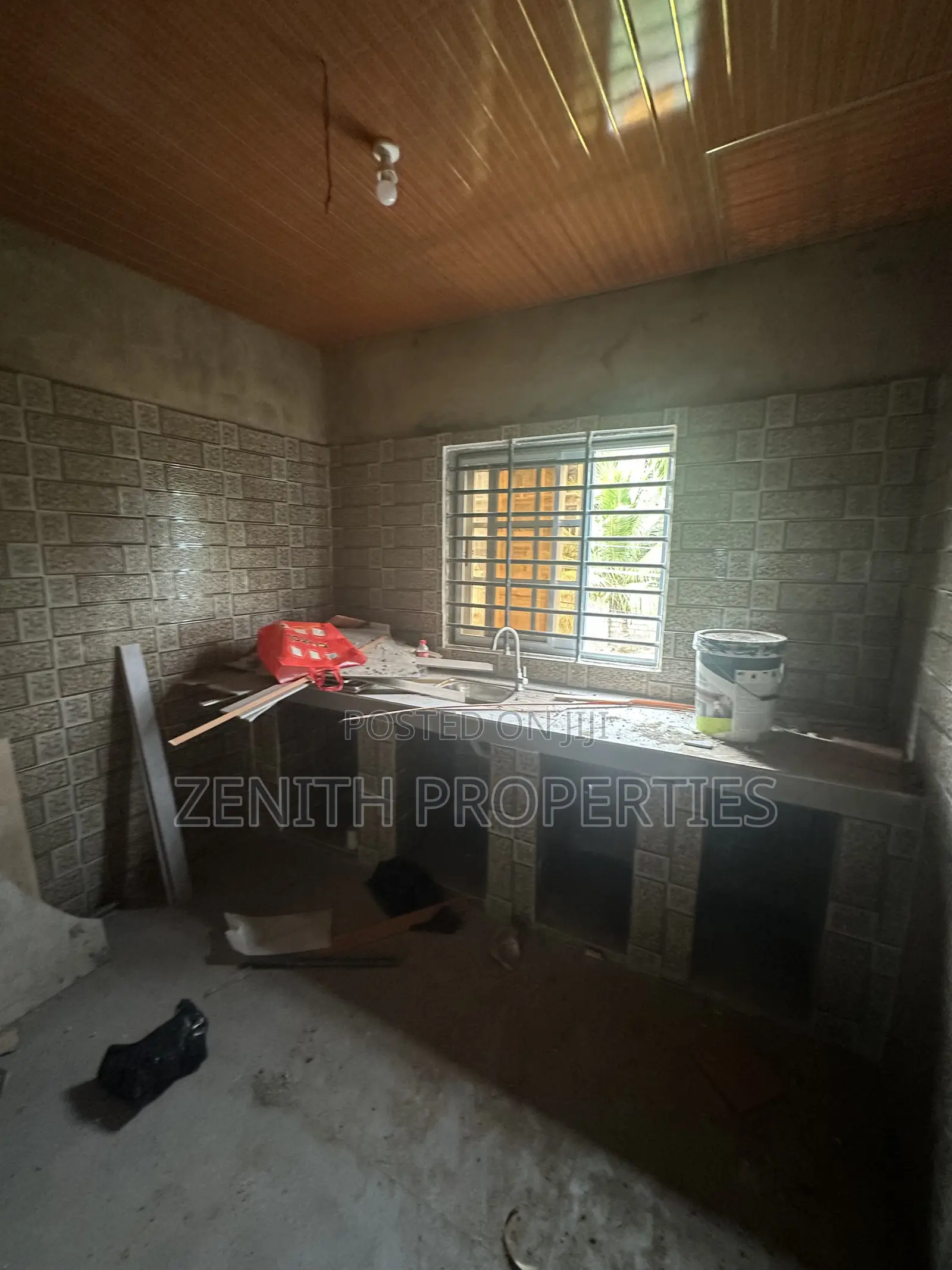 1bdrm Apartment in Zenith Realty, Old Barrier for rent