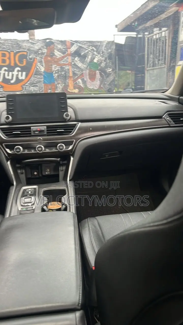 Honda Accord Touring 2.0T 2020 Black