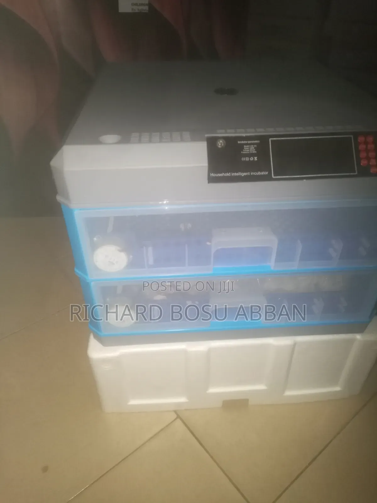 140 Capacity Eggs Incubator for Sale.