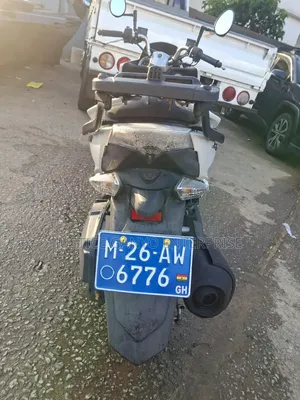 Yamaha Majesty 2023 White