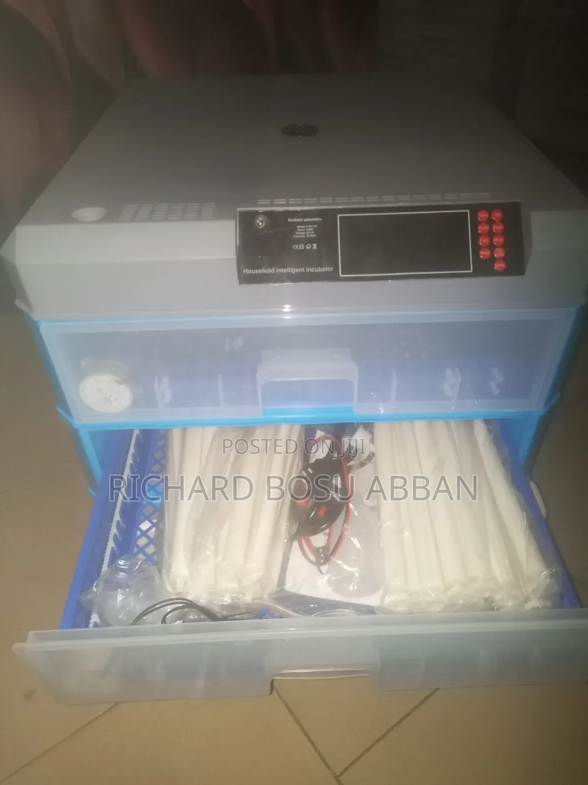 140 Capacity Eggs Incubator for Sale.