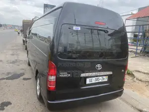 Toyota HiAce 2012 Black