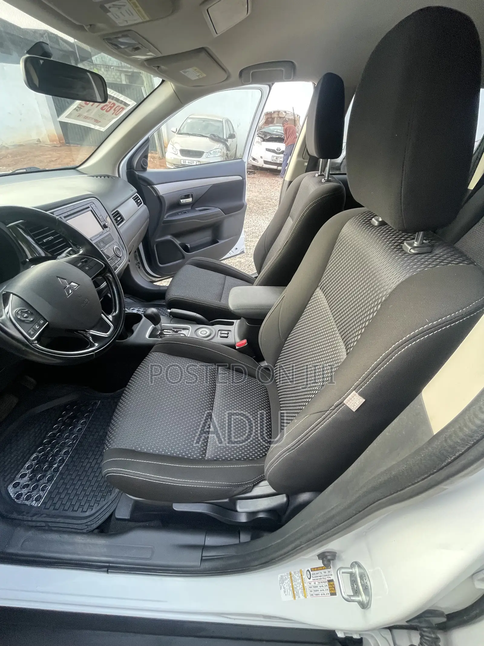 Mitsubishi Outlander SE AWC 2016 White