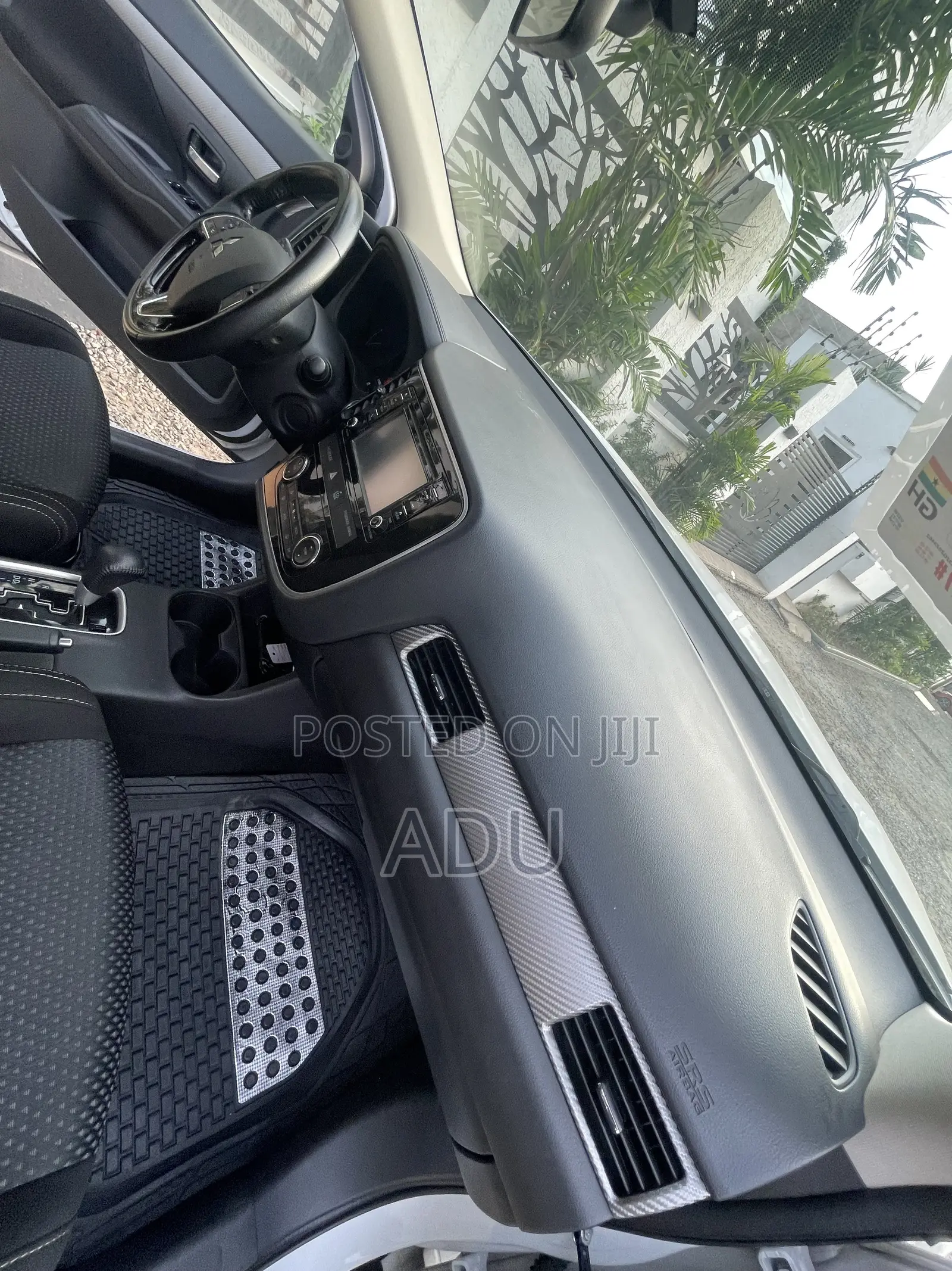 Mitsubishi Outlander SE AWC 2016 White