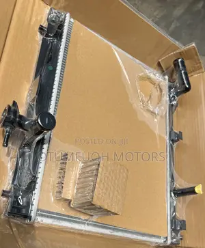 Toyota Vitz 2012 2013 2014 2015 Radia (Water Tank)