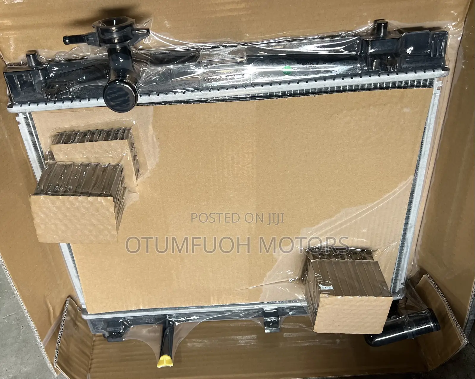 Toyota Vitz 2012 2013 2014 2015 Radia (Water Tank)