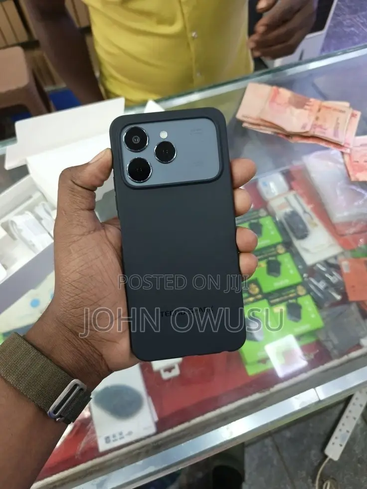 Tecno Camon 40 128 GB Black