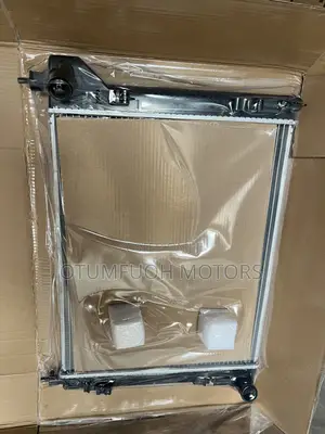 Nissan Sentra 2012 2013 2014 2015 Radiator (Water Tank)