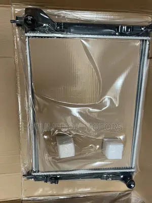 Nissan Sentra 2012 2013 2014 2015 Radiator (Water Tank)
