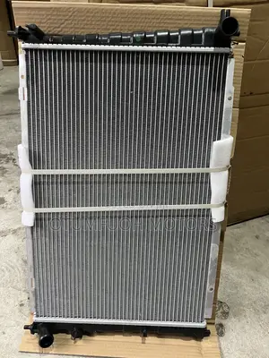 Hyundai H200 Radiator (Water Tank)
