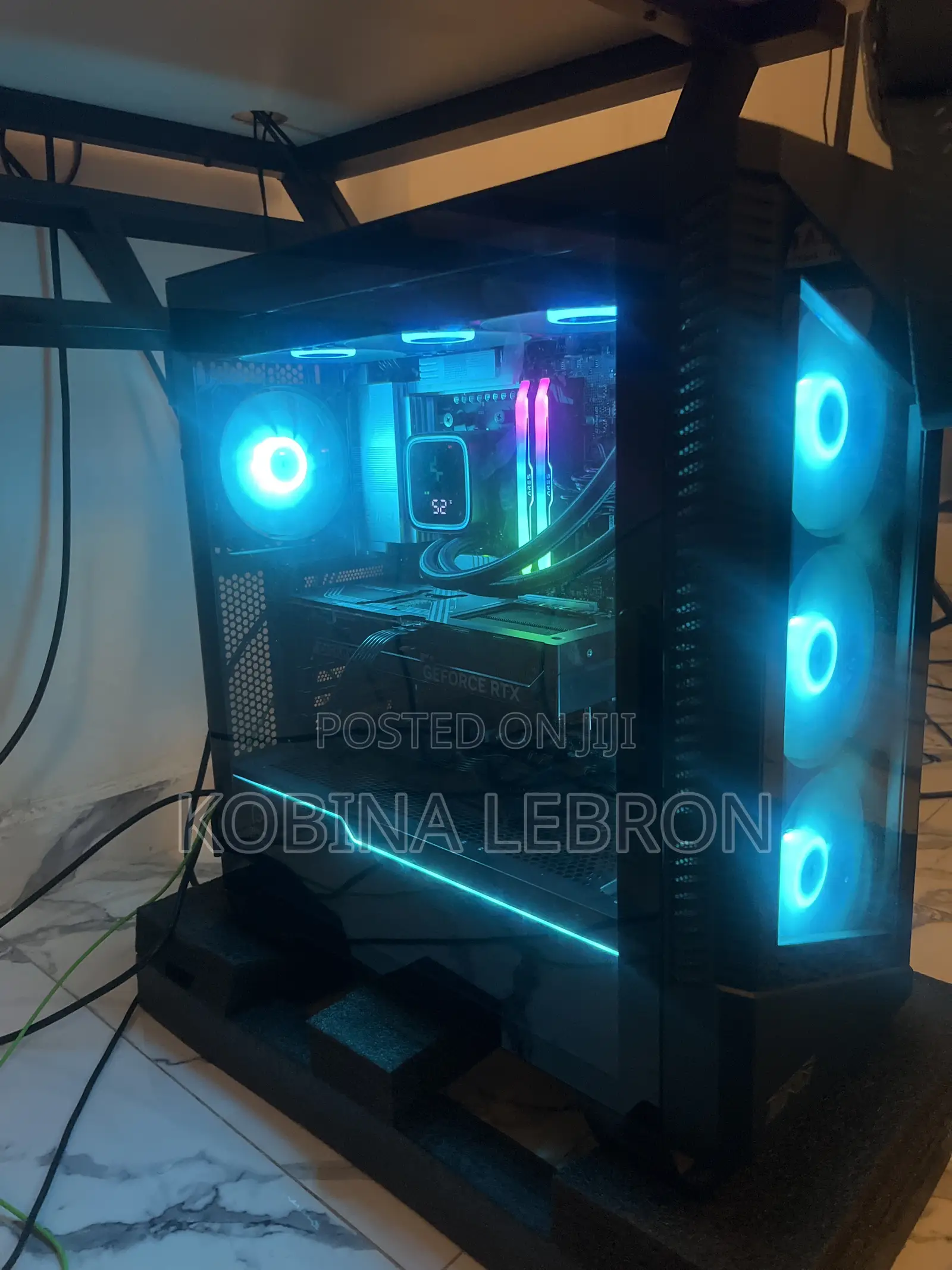 Desktop Computer MSI model 32GB AMD Ryzen 7 SSD 1T