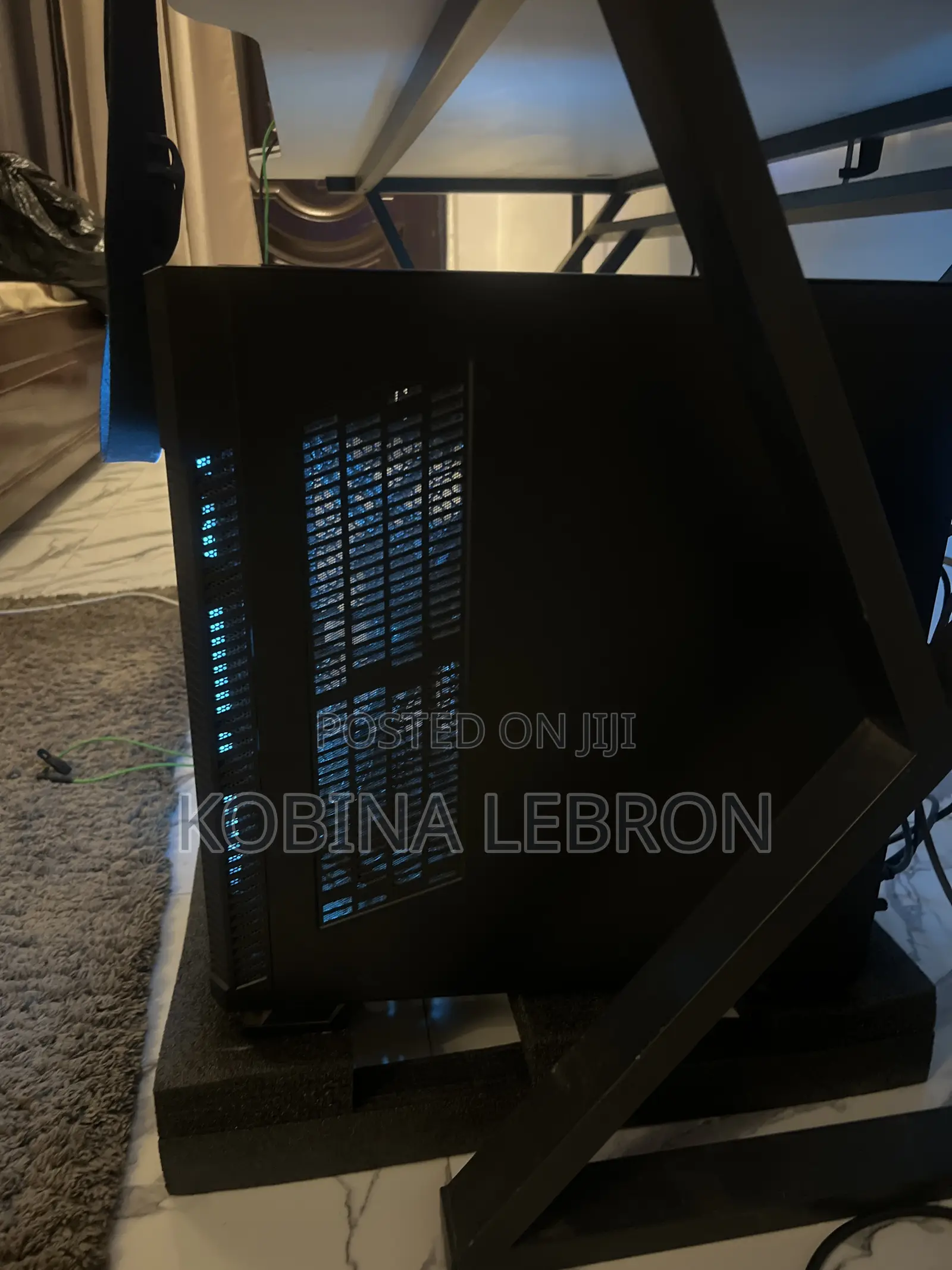 Desktop Computer MSI model 32GB AMD Ryzen 7 SSD 1T