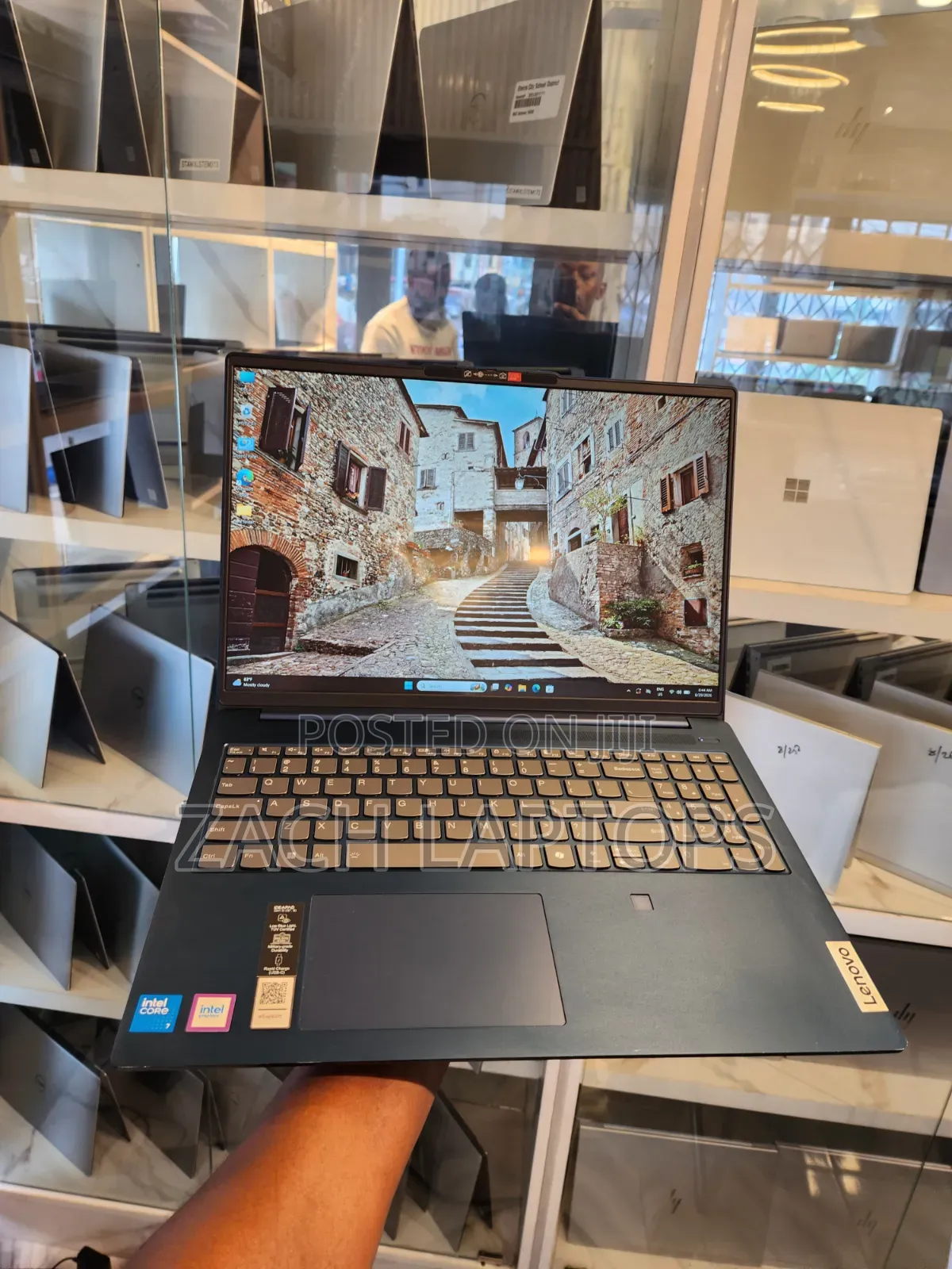 Laptop Lenovo 16GB Intel Core 7 SSD 1T