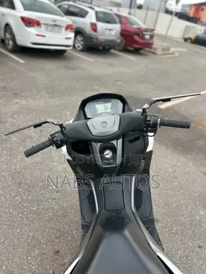 Yamaha NMAX 155 2022 White