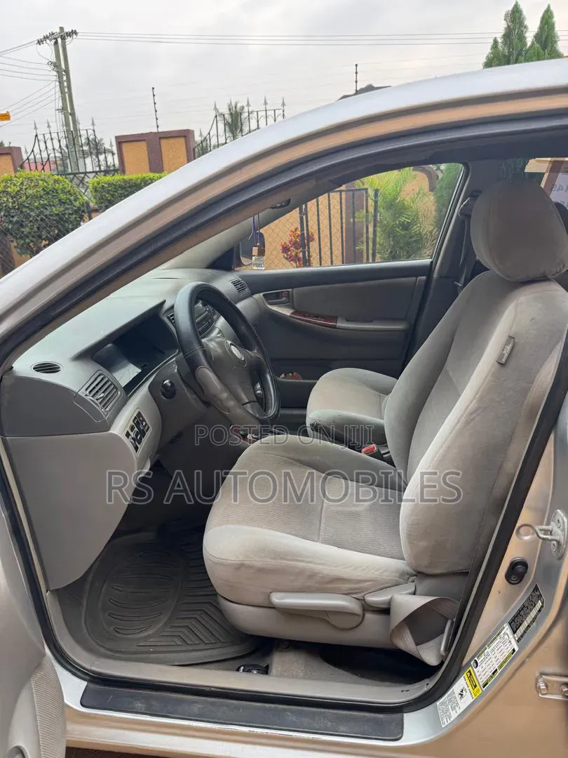 Toyota Corolla 2008 Silver
