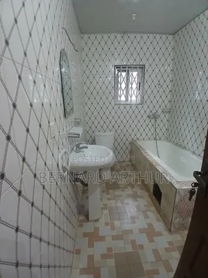 5bdrm Duplex in Bernard Agency, Amasaman for rent