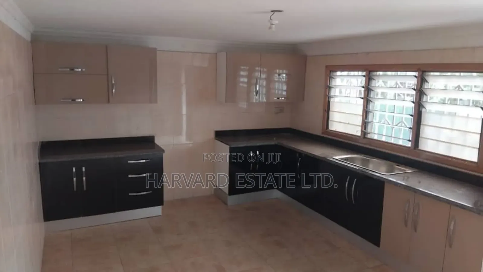 5bdrm House in Santasi, Kumasi Metropolitan for rent