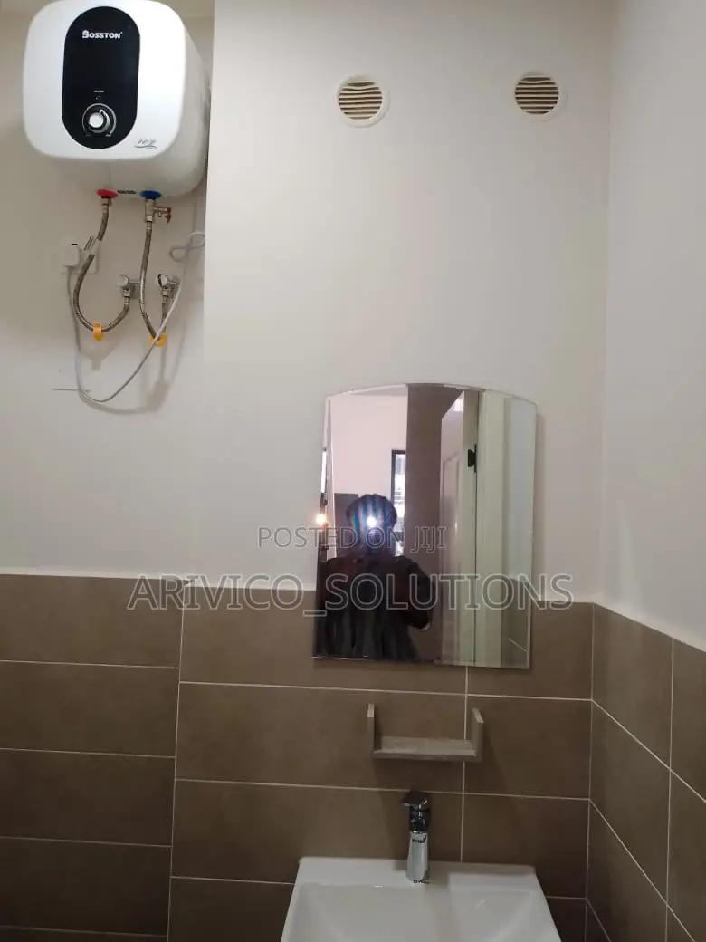 2bdrm Townhouse / Terrace in Tse Addo, Accra Metropolitan for rent