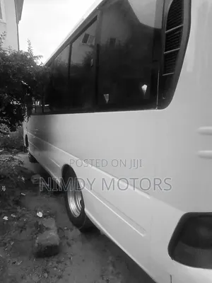 Hyundai County 2012 White