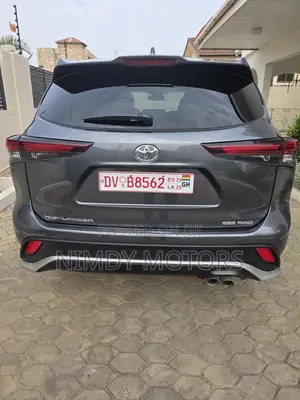 Toyota Highlander XSE AWD 2024 Gray