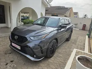 Toyota Highlander XSE AWD 2024 Gray