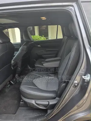 Toyota Highlander XSE AWD 2024 Gray