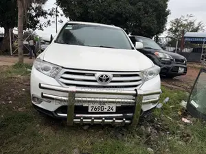 Toyota Highlander 2013 White