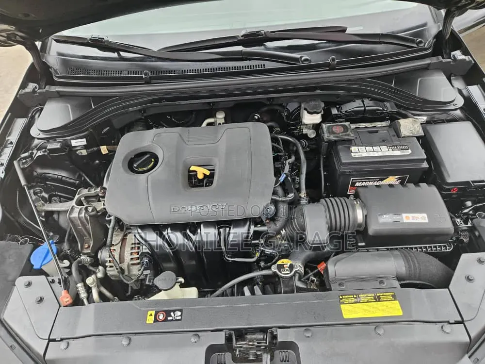 Hyundai Elantra 2019 Black