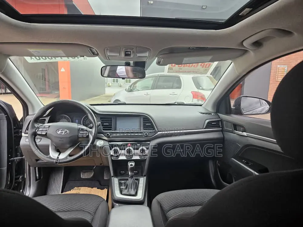Hyundai Elantra 2019 Black