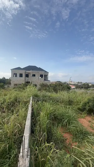 Half Plot of Land for Sale in a Well Developed Gated Community